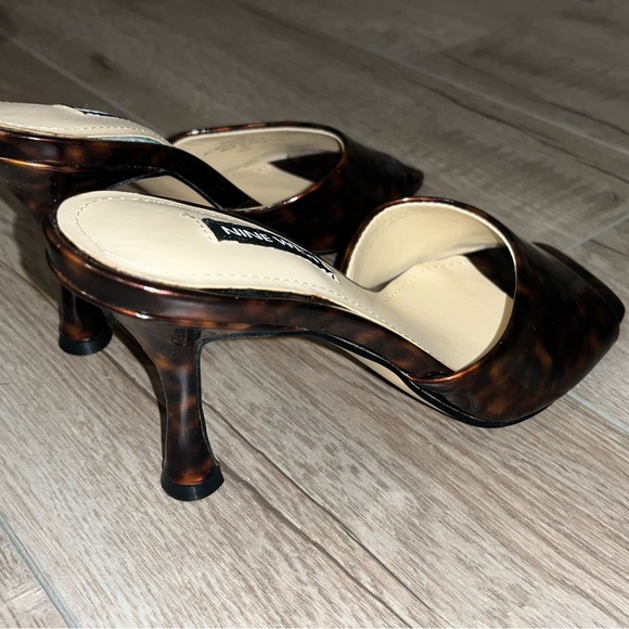 Tortoise sandals - Picture 2 of 3